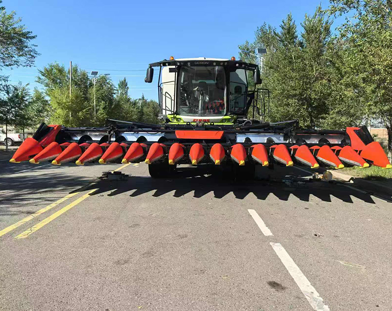 XWD-16 Row Corn Head