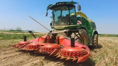 What is the difference between a Row Crop Header and a Corn Head?